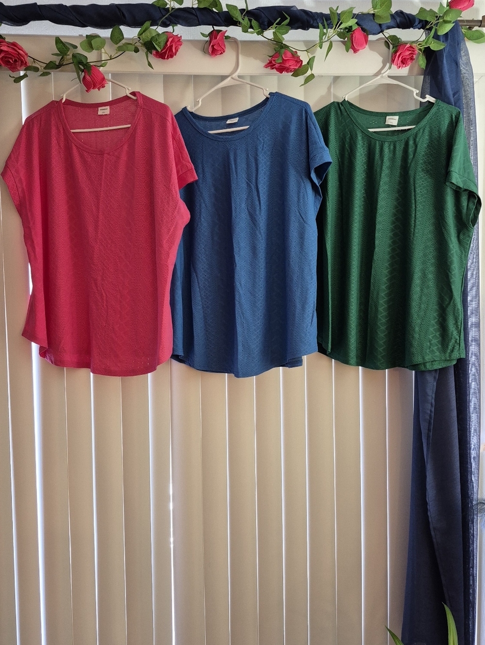 XXL SET OF 3 Women’s Short Sleeve Knit Top - Pink, Blue, Green. GOOD CONDITION